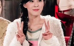 两个女人互添下身视频在线观看